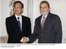 Presidente Lula cumprimenta o primeiro-ministro da China, Wen Jiabao, durante encontro em Copenhague.