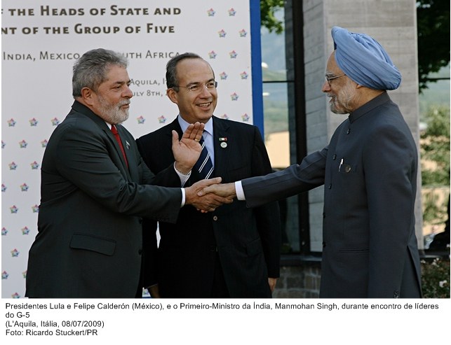 Presidente Lula, Felipe Calderón (México) e o primeiro-ministro da Índia, Manmohan Singh, durante encontro de líderes do G-5.