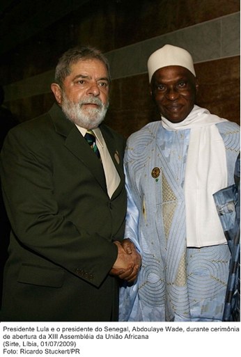 Presidente Lula e o presidente do Senegal, Abdoulaye Wade, durante cerimônia de abertura da XIII Assembléia da União Africana.