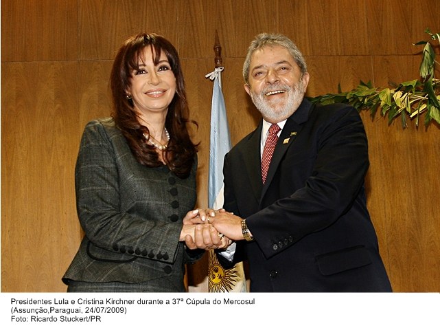 Presidente Lula e Cristina Kirchner, na 37ª Cúpula do Mercosul.
