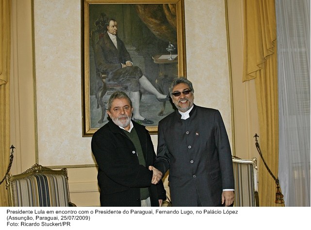 Presidente Lula em encontro com o presidetente do Paraguai, Fernando Lugo, no Palácio López.