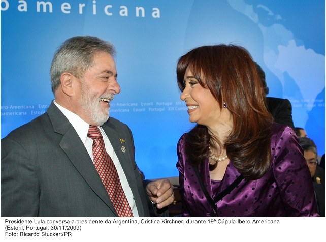 Presidente Lula e a presidente da Argentina, Cristina Kirchner, durante a 19ª Cúpula Ibero-Americana.