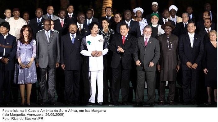 Presidente Lula na foto oficial da II Cúpula Ámerica do Sul e África, em Isla Margarita.