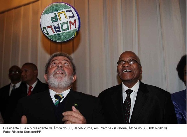 Presidente Lula e o presidente da África do Sul, Jacob Zuma, em Pretória.