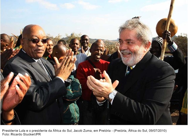 Presidente Lula e o presidente da África do Sul, Jacob Zuma, em Pretória.