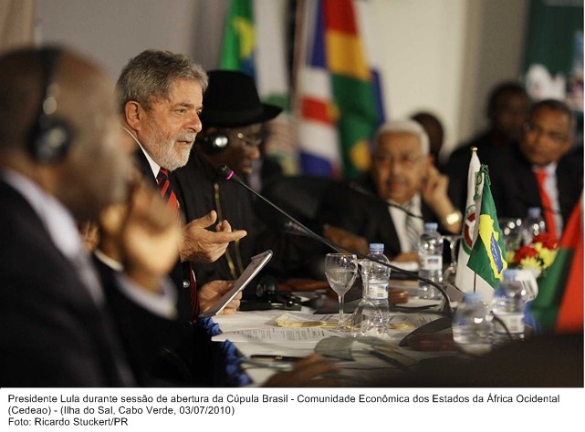Presidente Lula durante sessão de abertura da Cúpula Brasil - Comunidade Econômica dos Estados da África Ocidental.