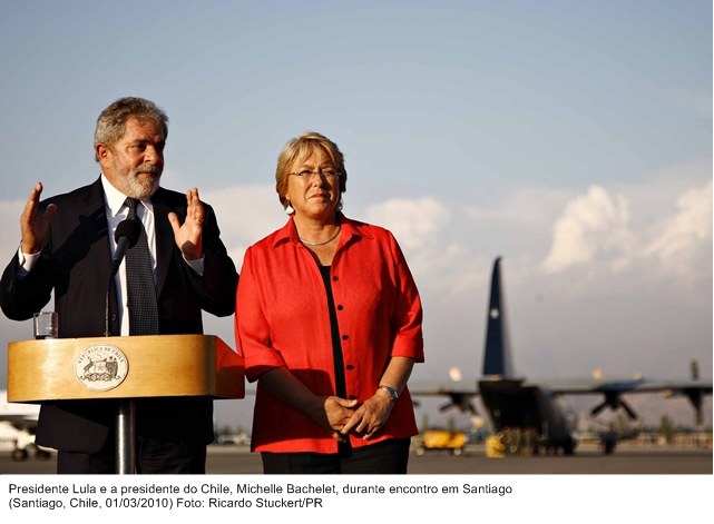 Presidente Lula e a presidente do Chile, Michelle Bachelet, durante encontro em Santiago.