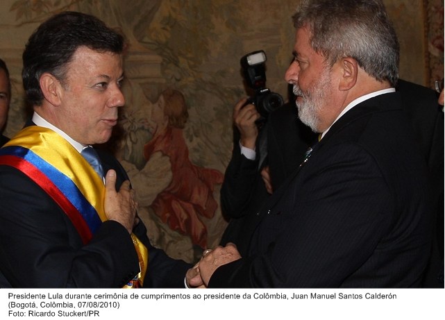 Presidente Lula durante a cerimônia de cumprimentos ao presidente da Colômbia, Juan Manuel Santos Calderón.