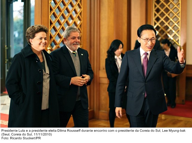 Presidente Lula e a presidente eleita Dilma Rousseff durante encontro com o presidente da Coréia do Sul, Lee Myung-bak.