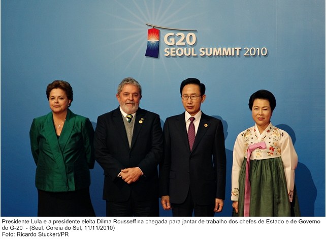 Presidente Lula e a presidente eleita Dilma Rousseff na chegada para jantar de trabalho dos Chefes de Estado e de Governo do G-20.