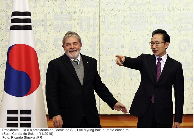 Presidente Lula e o presidente da Coréia do Sul, Lee Myung-bak, durante encontro.