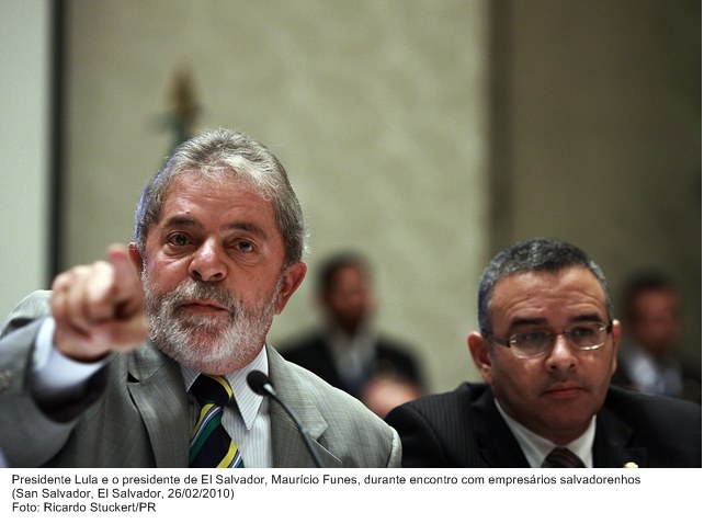 Presidente Lula e o presidente de El Salvador, Maurício Funes, durante encontro com empresários salvadorenhos.
