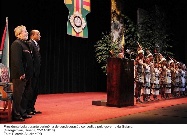 Presidente Lula durante cerimônia de condecoração concedida pelo governo da Guiana.