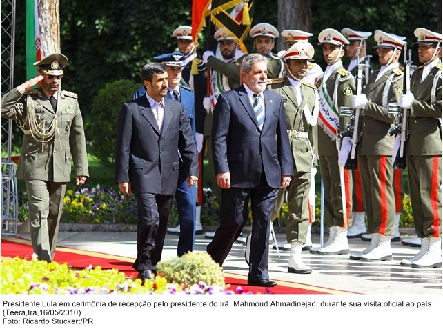 Presidente Lula durante cerimônia de recepção pelo presidente Mahmoud Ahmadinejad, por ocasião de sua visita oficial ao país.