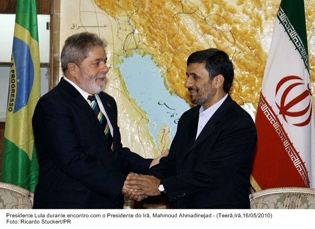 Presidente Lula durante encontro com o Presidente do Irã, Mahmoud Ahmadinejad.