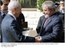 Presidente Lula cumprimenta o presidente de Israel, Shimon Peres, durante cerimônia oficial de chegada a Israel.