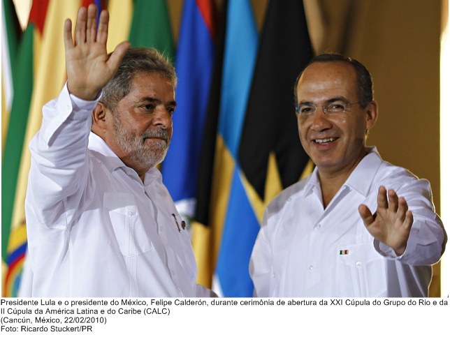 Presidente Lula e o presidente do México, Felipe Calderón, durante cerimônia de abertura da XXI Cúpula da CALC.
