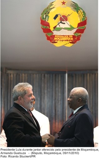 Presidente Lula durante jantar oferecido pelo presidente de Moçambique, Armando Guebuza.
