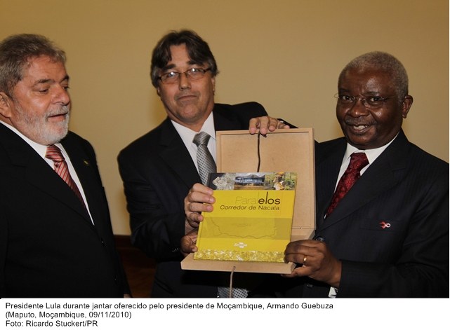 Presidente Lula durante jantar oferecido pelo presidente de Moçambique, Armando Guebuza.
