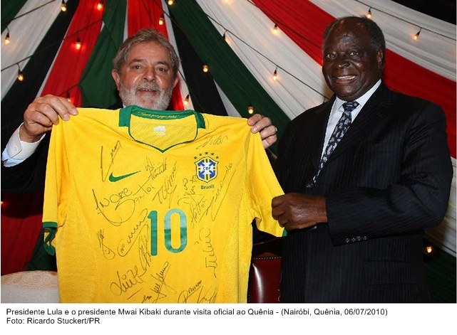 Presidente Lula e o presidente Mwai Kibaki durante visita oficial ao Quênia.