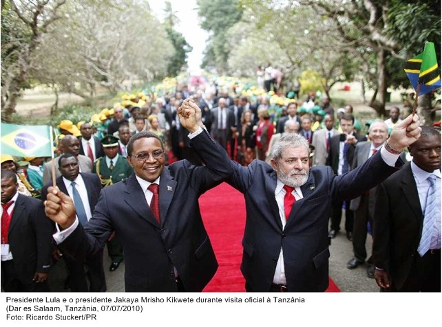 Presidente Lula e o presidente Jakaya Mrisho Kikwete durante visita oficial à Tanzânia.