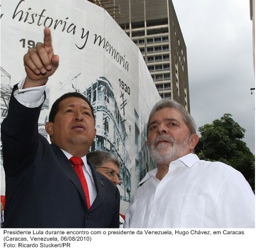 Presidente Lula durante encontro com o presidente da Venezuela, Hugo Chávez, em Caracas.
