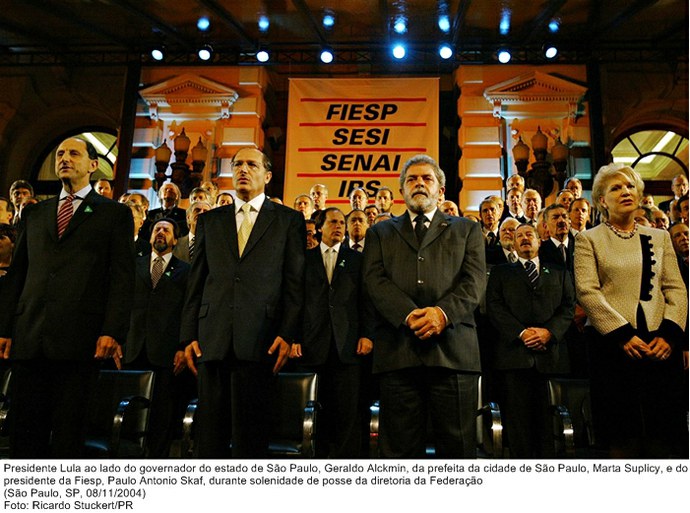 Presidente Lula ao lado do gov. de São Paulo, Geraldo Alckmin, da pref. da cidade de São Paulo, Marta Suplicy, e do pres. da Fiesp, Paulo Antonio Skaf, durante solenidade de posse.