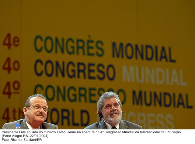 Presidente Lula ao lado do ministro Tarso Genro na abertura do 4º Congresso Mundial da Internacional da Educação
