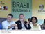 Presidente Lula assiste à apresentação de dança típica dos kalungas, entre o governador do GO, Marconi Perillo, e a secretária Matilde Ribeiro
