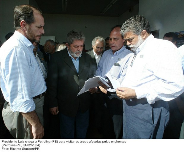 Presidente Lula chega a Petrolina (PE) para visitar as áreas afetadas pelas enchentes