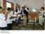Presidente Lula cumprimenta alunos da escola municipal Joselina Francisco Maia. Ao fundo, o representante das organizações Globo, José Roberto Marinho.jpg