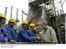 Presidente Lula cumprimenta funcionários na chegada à Planta Operacional de Produção da Petroquímica União S.A.jpg