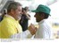 Presidente Lula cumprimenta Miguel Francisco da Silva, um dos 13 mil formandos do projeto SESI - Por um Brasil Alfabetizado.jpg