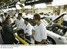 Presidente Lula cumprimenta trabalhadores da linha de montagem da fábrica da General Motors.jpg