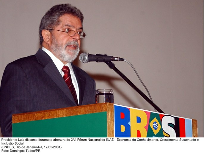 Presidente Lula discursa durante a abertura do XVI Fórum Nacional do INAE - Economia do Conhecimento, Crescimento Sustentado e Inclusão Social.jpg