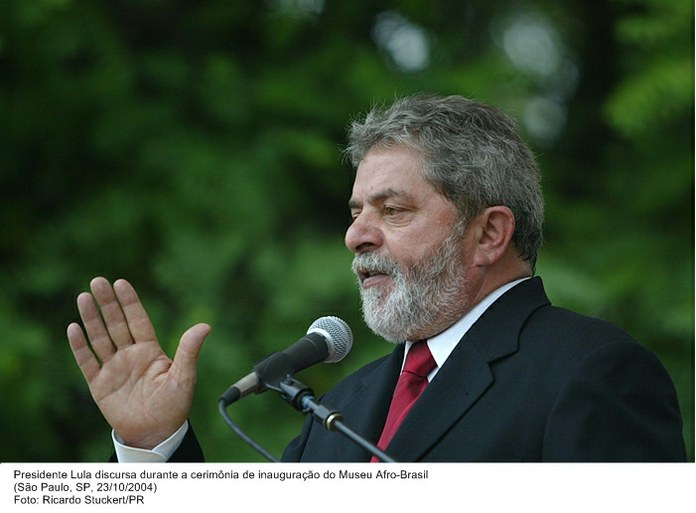 Presidente Lula discursa durante a cerimônia de inauguração do Museu Afro-Brasil.jpg