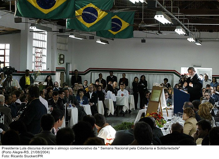 Presidente Lula discursa durante o almoço comemorativo da  Semana Nacional pela Cidadania e Solidariedade.jpg