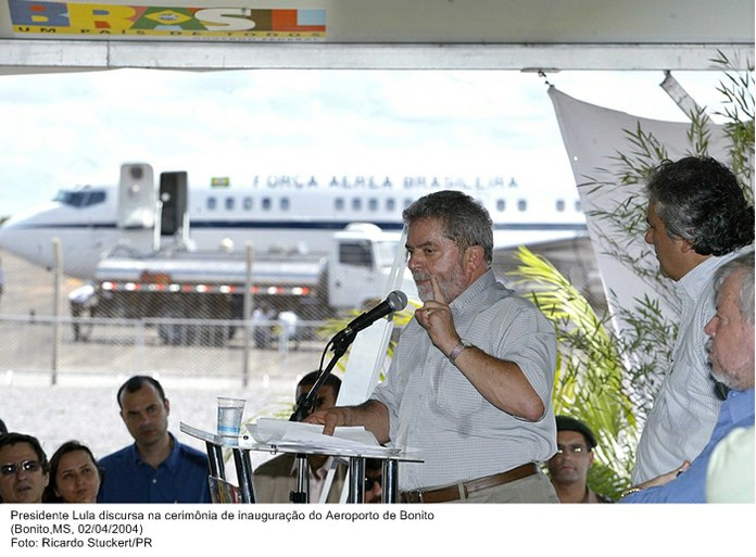 Presidente Lula discursa na cerimônia de inauguração do Aeroporto de Bonito.jpg