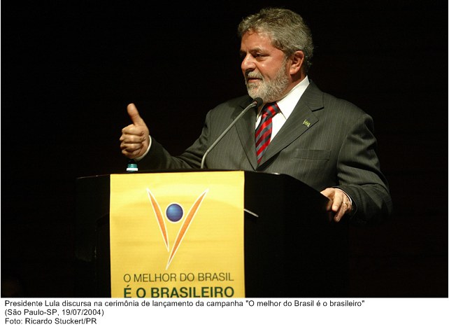 Presidente Lula discursa na cerimônia de lançamento da campanha O melhor do Brasil é o brasileiro.jpg