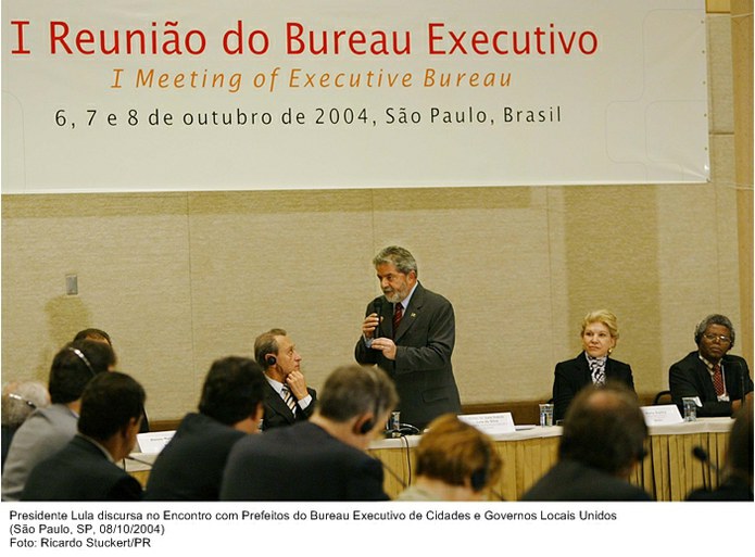 Presidente Lula discursa no Encontro com Prefeitos do Bureau Executivo de Cidades e Governos Locais Unidos.jpg