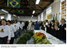 Presidente Lula, dona Marisa e o governador Germano Rigotto aplaudem funcionários da fábrica Tevah.jpg