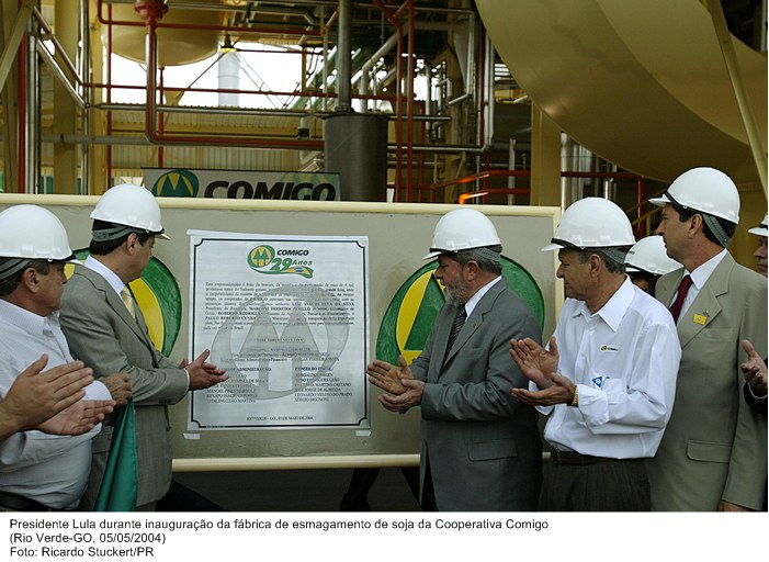 Presidente Lula durante inauguração da fábrica de esmagamento de soja da Cooperativa Comigo.jpg