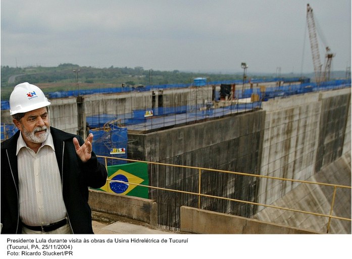 Presidente Lula durante visita às obras da Usina Hidrelétrica de Tucuruí.jpg