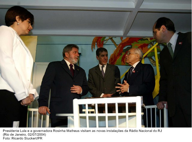 Presidente Lula e a governadora Rosinha Matheus visitam as novas instalações da Rádio Nacional do RJ (2).jpg