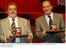 Presidente Lula e o governador de São Paulo, Geraldo Alckmin, recebem brindes da fábrica de café solúvel da Nestlé.jpg