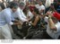 Presidente Lula e o governador Jorge Viana cumprimentam pacientes portadores de hanseníase.jpg