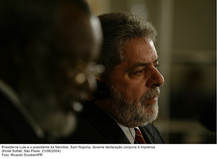 Presidente Lula e o presidente da Namíbia, Sam Nujoma, durante declaração conjunta à imprensa.jpg