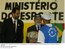 Presidente Lula é presenteado durante a inauguração da nova etapa da Fábrica de Materiais Esportivos do Programa Pintando a Liberdade.jpg