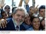 Presidente Lula posa para foto com funcionários da fábrica Samsung.jpg