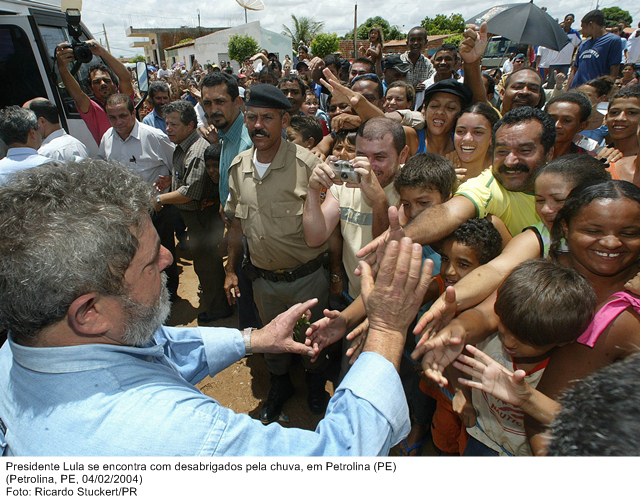 Presidente Lula se encontra com desabrigados pela chuva, em Petrolina (PE).jpg